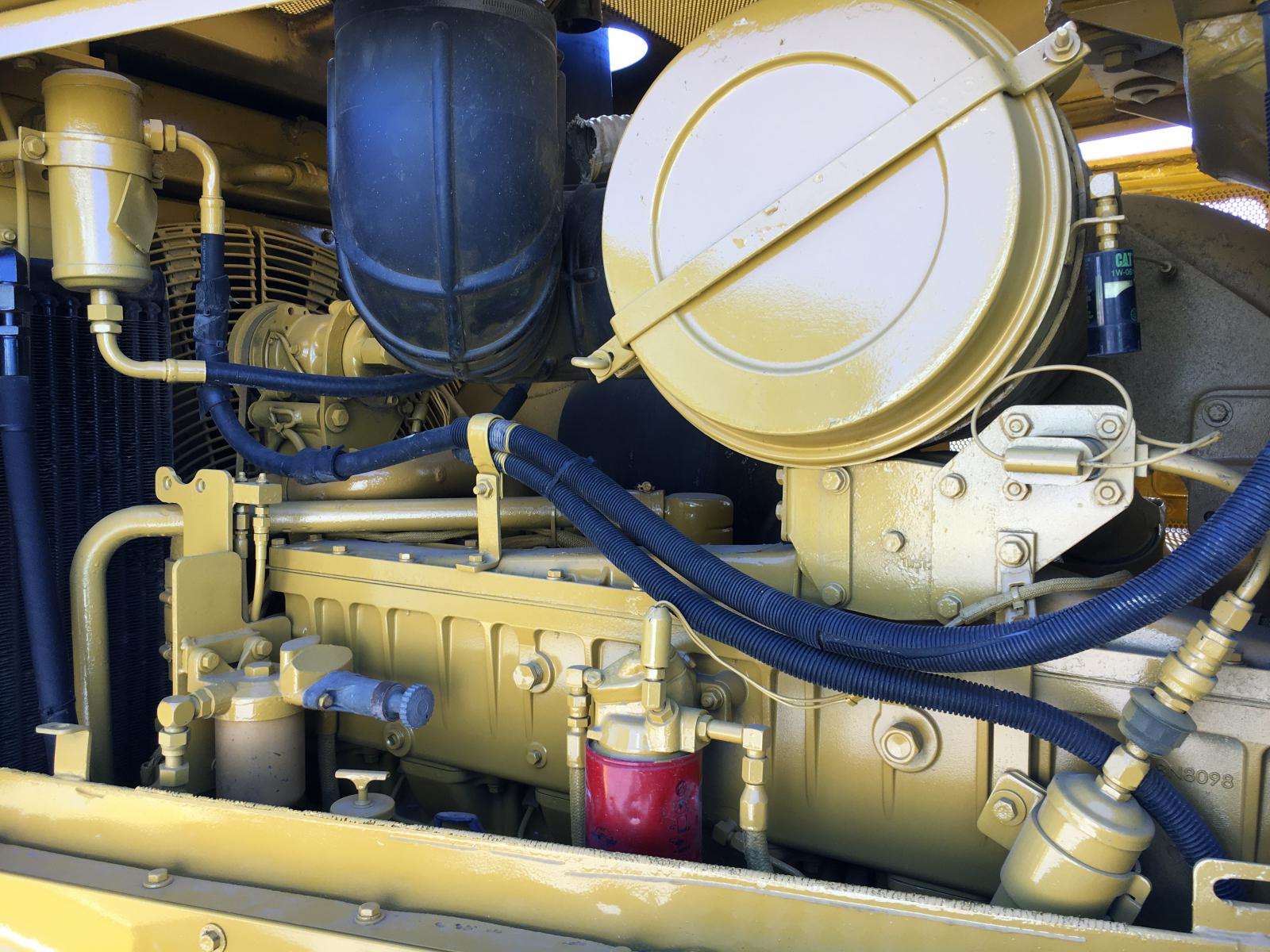 ./imagenes/INVOICE/2019/15715/BULLDOZER CAT_D8R (33).JPG